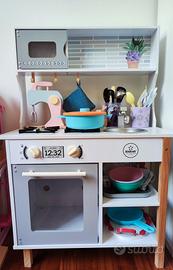 cucina giocattolo Kidkraft + accessori