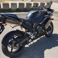 Yamaha YZF R1 - 2008