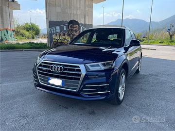 AUDI Q5 40 TDI S-LINE PLUS QUATTRO FARI  MATRIX