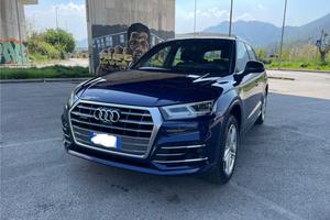 AUDI Q5 40 TDI S-LINE PLUS QUATTRO FARI  MATRIX