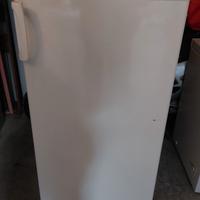 CONGELATORE marca INDESIT 