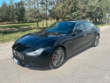 Maserati Ghibli V6 Diesel 275 CV PARI-AL NUOVO STR