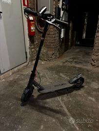 Monopattino elettrico ducati pro evo