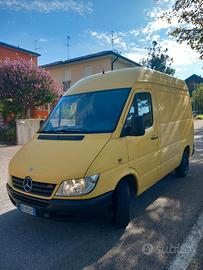 Mercedes sprinter
