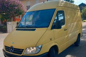 Mercedes sprinter