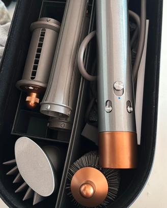 Dyson airwrap