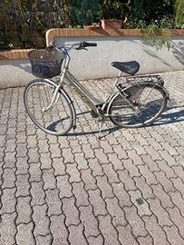 Bicicletta da donna stile olanda