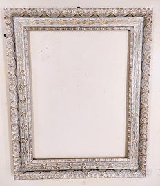 Cornice antica in legno