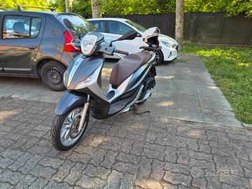 Piaggio Medley 125 cc