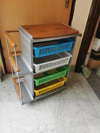 Carrello porta frutta e porta bevande