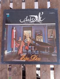 3 dischi in vinile intitolato SALVADOR DALI