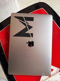 MacBook Pro 13" M1 8G2020 - Batteria 100% - 500 €