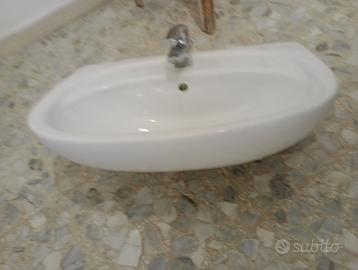 2 Lavandini ceramica flessibili rubinetti, bidet