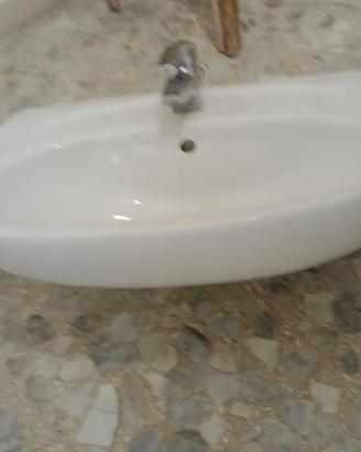 2 Lavandini ceramica flessibili rubinetti, bidet