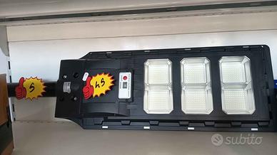 Lampione solare con telecomando