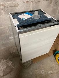 Lavastoviglie Beko da incasso 14 coperti