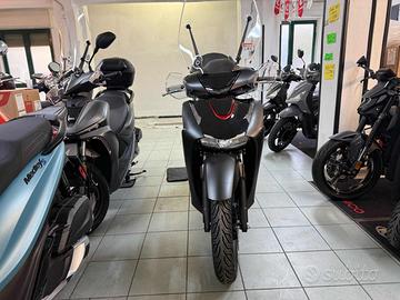 HONDA SH 125 MY 26 Matte Coal Black Metallic Spo