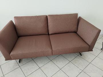 DIVANO IN TESSUTO 3 POSTI MARCA SPAGNOL NUOVO.