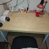 Scrivania Ikea in rovere chiaro