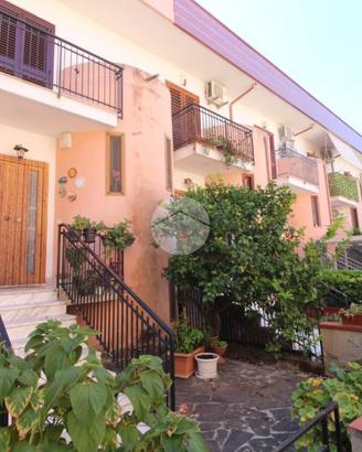 VILLA A SCHIERA A AGROPOLI