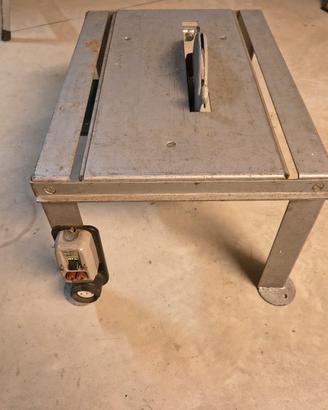 Sega circolare Star a mano e con banco 