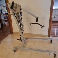 Sollevamalati idraulico