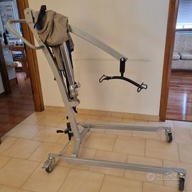 Sollevamalati idraulico