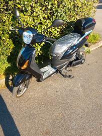 SCOOTER   USATO  MA  COME NUOVO