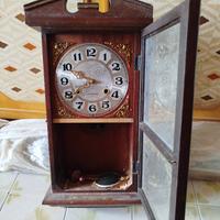 Orologio a pendolo antico da parete