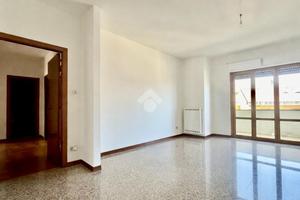4 LOCALI A FOLIGNANO