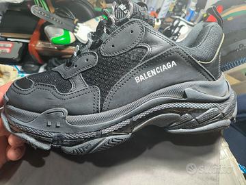 Balenciaga Triple s