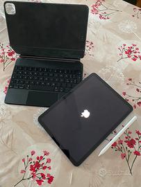 Ipad4 256gb 2022 + apple pencil 2 + magic keyboard