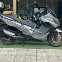 Kymco Xciting 400i tuo a soli 30€
