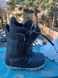 Burton Invader taglia 41 snowboard scarponi