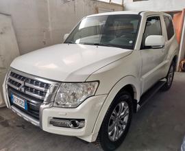 Mitsubishi Pajero IV 3.2 200cv 3p