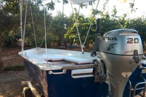 Fuoribordo Honda 20 CV ( 4 tempi)