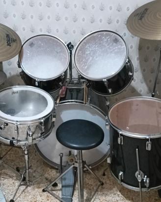 Batteria acustica 