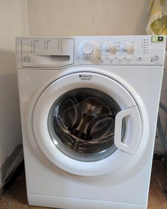 Lavatrice Hotpoint Ariston Slim 6 Kg 