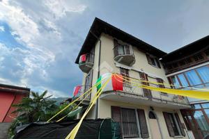CASA SEMINDIPENDENTE A CASNIGO