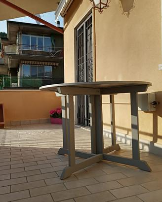 Tavolo da esterno rotondo Ikea come nuovo