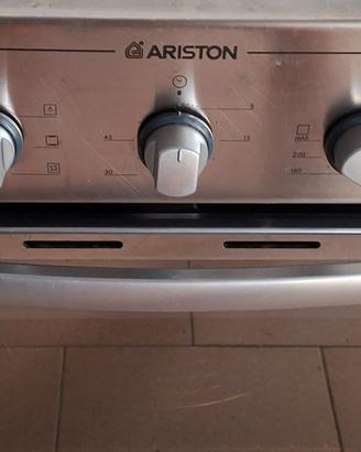 Forno Ariston ventilato