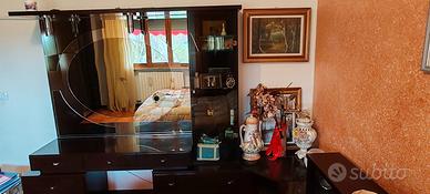 comò, comodini e specchiera da camera da letto