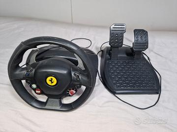 Volante Thrustmaster Ferrari 458 per Xbox 360 e PC