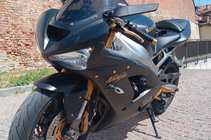 Kawasaki ninja zx6r 636