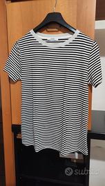 Ha vestiti, borse e scarpe in saldo 