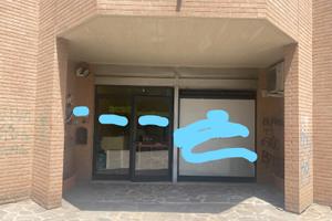 Locale commerciale rappresentanza, su due livelli