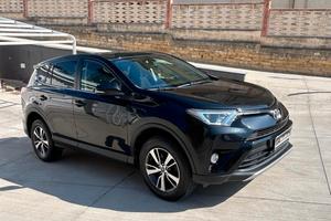 RAV4 2.0 D-4D 2WD Lounge