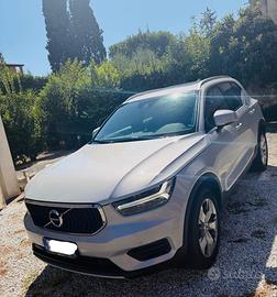 Volvo XC40 B4 Awd Momentum Pro