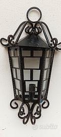 lanterna da parete in ferro battuto 