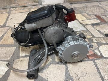 Vespa rally 180 motore